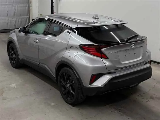 TOYOTA C-HR 2023