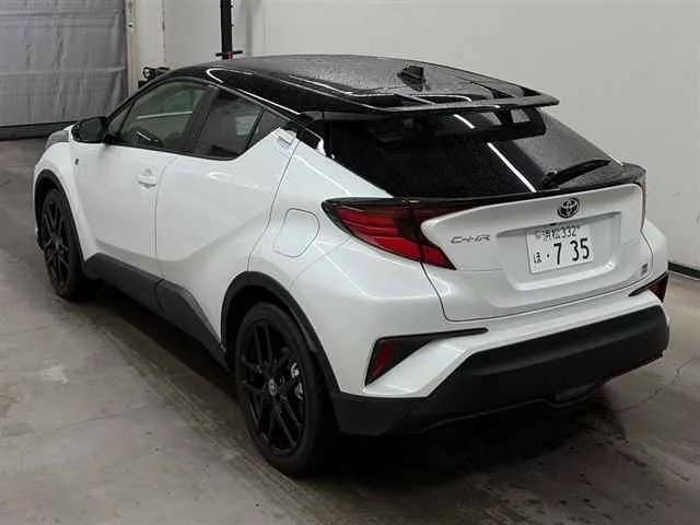 TOYOTA C-HR 2023