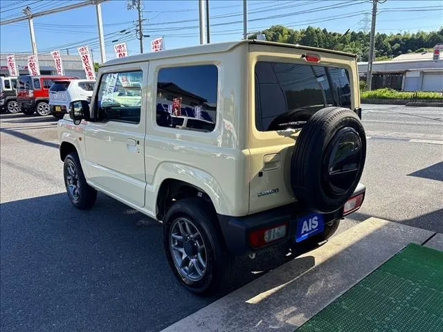 SUZUKI JIMNY 2023