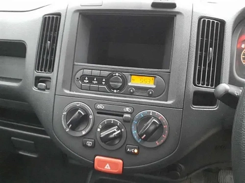 NISSAN AD 2021