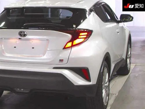 TOYOTA C-HR 2023